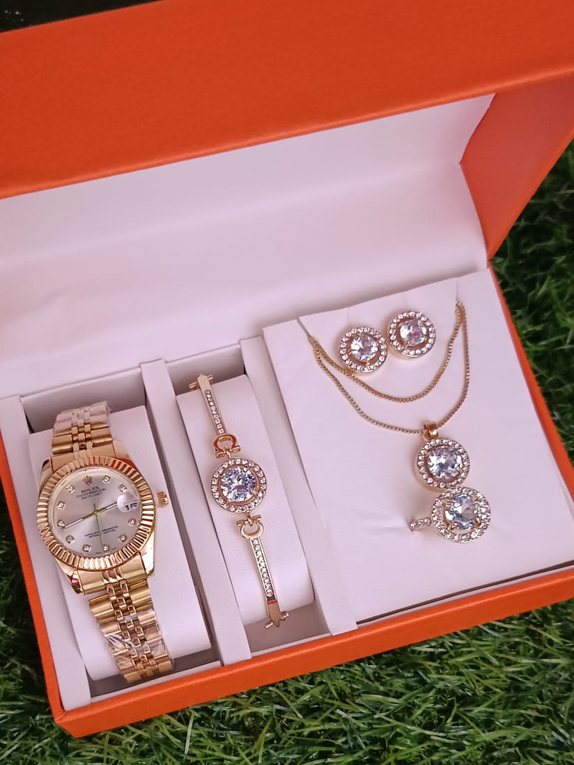 Minimal Gleam Women Watch ©